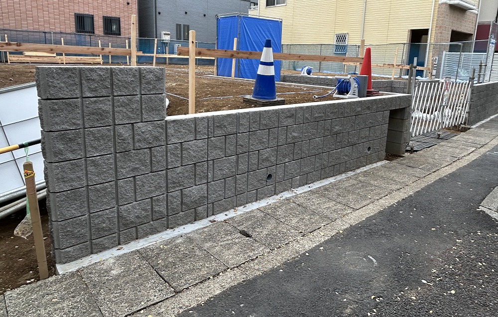 【横浜市青葉区】新築外構　土留工事　新築外構擁壁