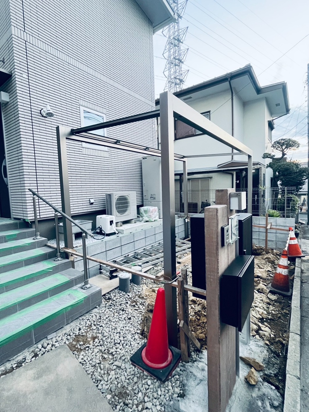 Gルーフ日除け　新築外構横浜市・川崎市